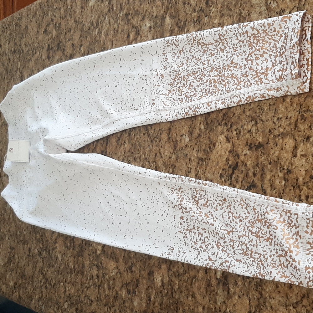 Buff Bunny leggins NWT